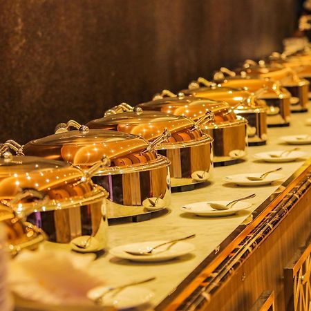 Aurora Banquet And Hotel Chilaw Exterior photo